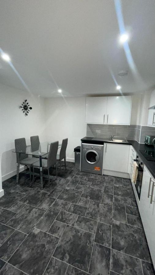 2 Bed Room Luxury Apartment In Old Kent Road 伦敦 外观 照片