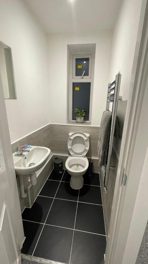 2 Bed Room Luxury Apartment In Old Kent Road 伦敦 外观 照片